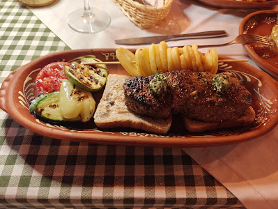 Zlatna Dunja Restaurant — fotografia 4