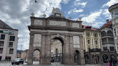 Triumphal Arch — fotografia 2