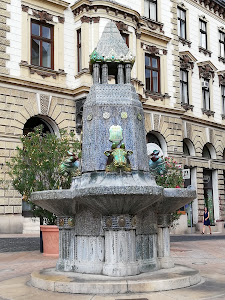 Zsolnay Fountain — fotografia 5