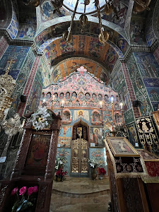 Biserica Izvorul Tămăduirii - Mavrogheni — fotografia 5