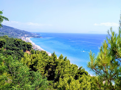 Paralia Loutsa