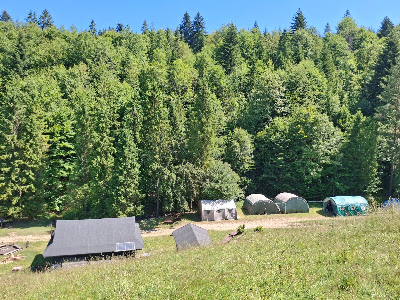At the base Tent High — fotografia 5