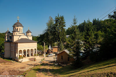 Mănăstirea Izbuc — fotografia 4