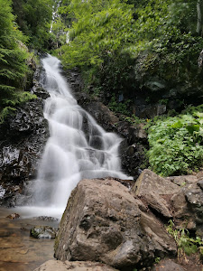 Cascada Buciniș, sat Pătrăhăițești