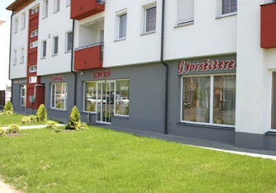 Csekő Cukrászda és Gyorsétterem — fotografia 3