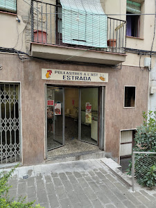 Pollastres a l'Ast Estrada — fotografia 5