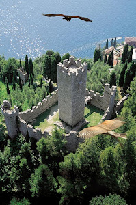 Castello di Vezio — fotografia 4