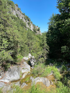 Red Rock Waterfall — fotografia 3