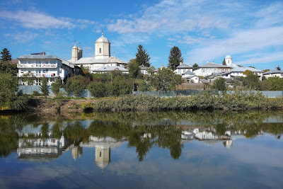 Mănăstirea Pasărea — fotografia 3
