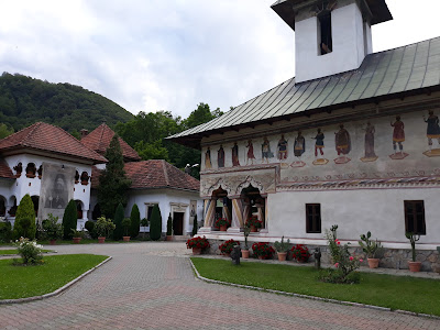 Mănăstirea Lainici — fotografia 5