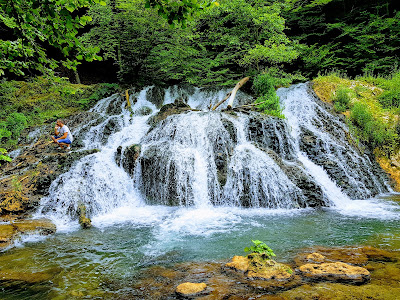 Dokuzak Waterfall