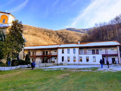 Etropole monastery “Holy Trinity” — fotografia 5