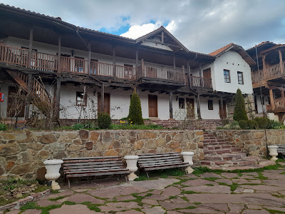 Chernogorsky Monastery "Saint Saint Kozma and Damian" — fotografia 4