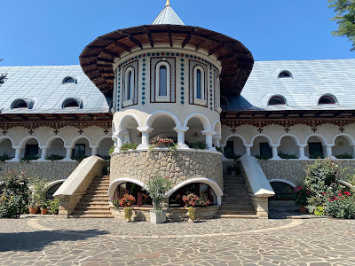 Mănăstirea Cămârzani — fotografia 5