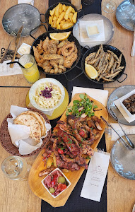 Hanul Româneşti si Taverna Racilor — fotografia 4