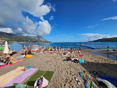 Becici beach — fotografia 5
