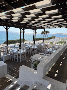 Agios Theologos Restaurant — fotografia 3