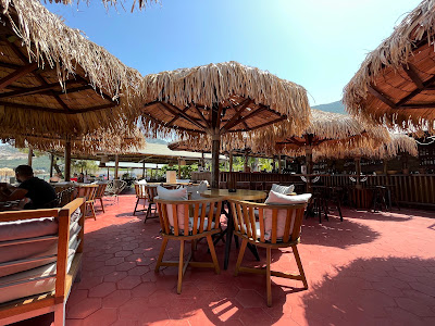 Camping Bekas Beach