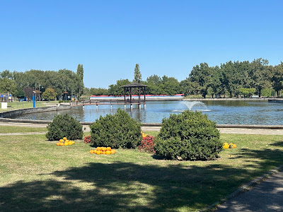 Old Lake