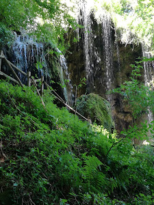 Etropole waterfall “Varovitets” — fotografia 3