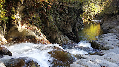 Waterfall Cube — fotografia 3