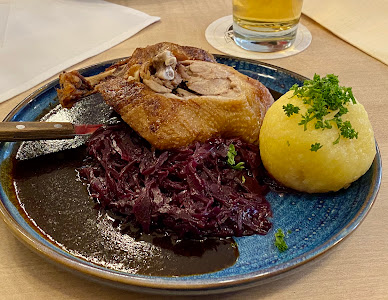 Das Wirtshaus unter dem Bogen — fotografia 3
