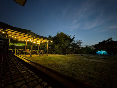 Camping Lora