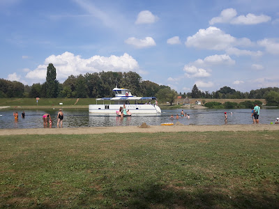 Szanazugi szabadstrand