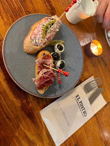 El Pintxo De Petritxol - Tapas & Pintxos Restaurant Barcelona — fotografia 5