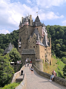 Cetatea Eltz