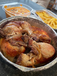 Asadero de pollos y comida para llevar Los Fenicios — fotografia 3