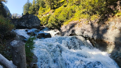 Umbaltal Waterfall — fotografia 3