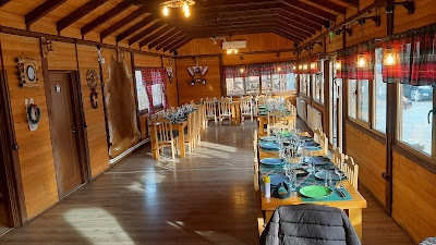 Restaurant "La Izvor", Moinesti — fotografia 3