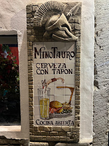 Bar Minotauro - Café y Tapas — fotografia 4