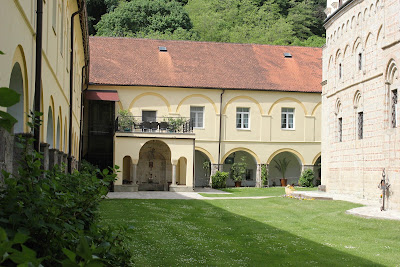 Jazak Monastery — fotografia 4