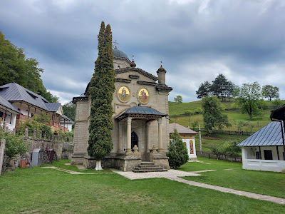 Mănăstirea Stânișoara — fotografia 3