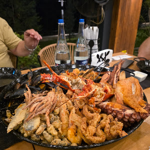 Hanul Româneşti si Taverna Racilor — fotografia 5