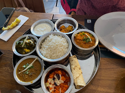 Holi - Indian Restaurant & Cocktail Bar — fotografia 5