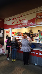 Szúnyog Büfé Falatozó — fotografia 4