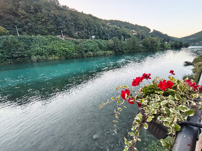 Рибарски ресторан Фоча / Fish Restaurant Foča — fotografia 5