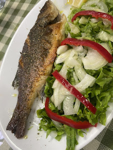 Brothers Fish & Meat Tavern — fotografia 5