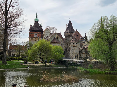 Castelul Vajdahunyad — fotografia 4