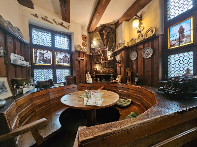 "Trödelstuben", Wein- und Bierstuben, Restaurant