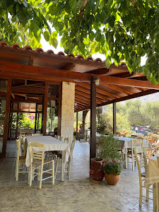 Georgia's Traditional Taverna — fotografia 3