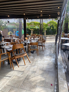 Avli Taverna Restaurant — fotografia 3