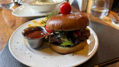 Sherpas Restaurant & Modern Mountain Apartments — fotografia 5