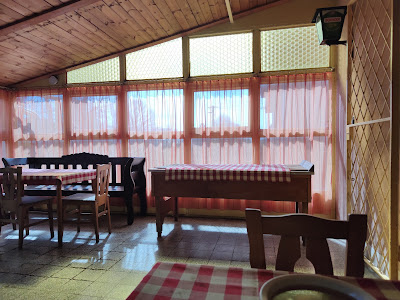 Sárgakocsi Vendéglő és Pizzéria — fotografia 3