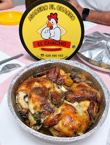 Asador de pollos y comidas para llevar “El Chacho” — fotografia 3