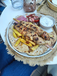 Zorbas Mediterranean Restaurant — fotografia 4