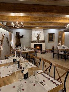 Hanul Româneşti si Taverna Racilor